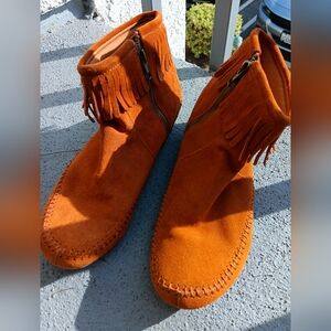 Dirty Laundry suade moccasins women's size 8.5 m. Worn once, great condition.